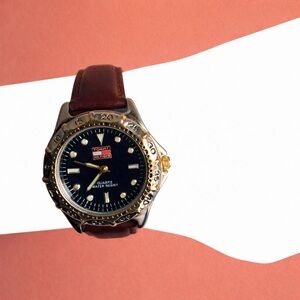 Tommy Hilfiger Gold Tone Quartz Watch Brown Leather Strap